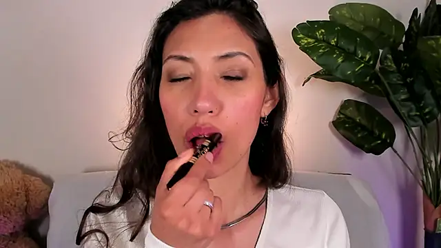 Miss veronicaa2 online show from May 2026 05:43:01 PM