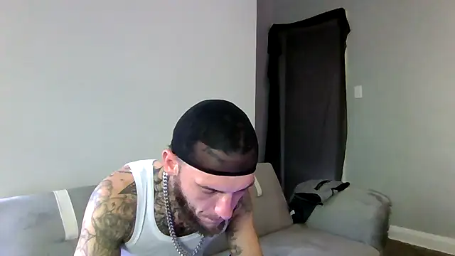 cruz815 online show from October 2025 05:13:02 PM