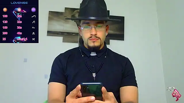 Snapshot of Keiviid chatting on October 2025 02:07:01 PM Keiviid online show from October 2025 02:07:01 PM