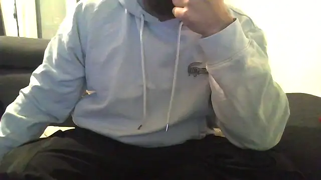 Snapshot of Zer_oki chatting on November 2025 05:01:02 PM Zer oki online show from November 2025 05:01:02 PM