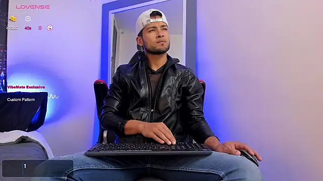 Max Conor1 online show from February 2025 11:13:01 AM