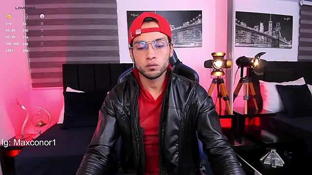 Max Conor1 online show from March 2025 10:39:02 AM