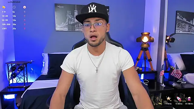 Snapshot of Max_Conor1 chatting on February 2026 12:54:01 AM Max Conor1 online show from February 2026 12:54:01 AM