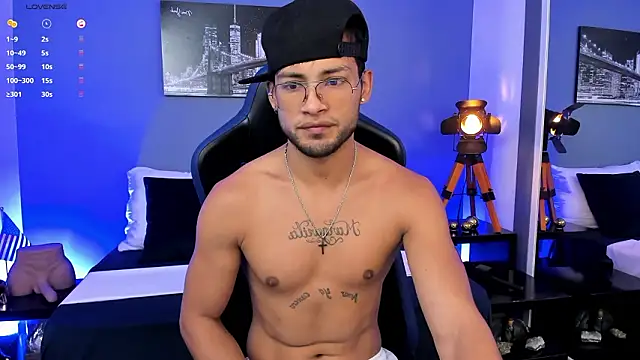 Snapshot of Max_Conor1 chatting on March 2026 12:08:01 PM Max Conor1 online show from March 2026 12:08:01 PM