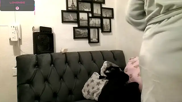 MirandaLatinaLovely online show from September 2025 03:01:02 PM