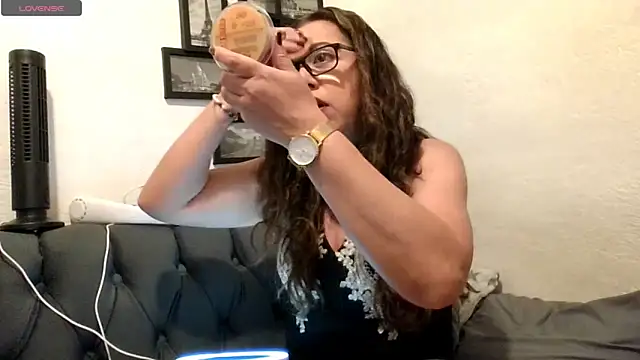 MirandaLatinaLovely online show from April 2026 05:41:01 PM