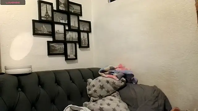 MirandaLatinaLovely online show from June 2026 05:15:01 PM
