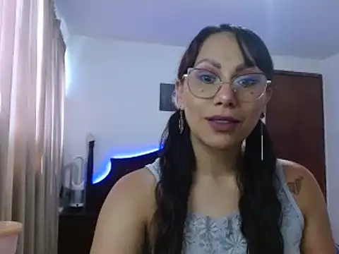 AloLovely  online show from April 2026 07:31:02 PM