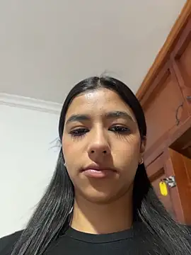 eva roseee online show from May 2026 01:01:02 AM