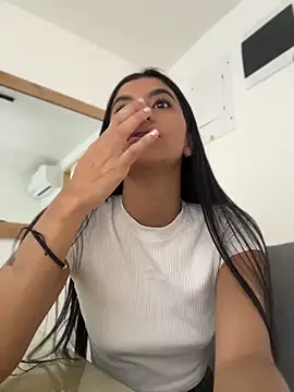 eva roseee online show from May 2026 06:58:01 PM