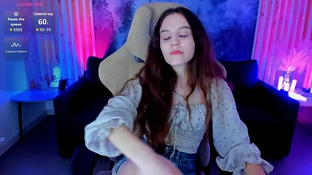 MilaStoyne online show from September 2025 06:16:02 AM