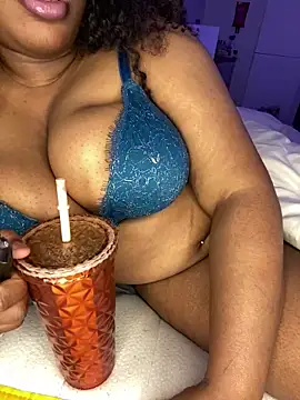 Snapshot of DaniJohnson chatting on February 2025 11:32:01 PM DaniJohnson online show from February 2025 11:32:01 PM