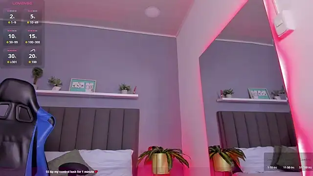 Snapshot of alessia_leroy chatting on October 2025 07:37:01 PM alessia leroy online show from October 2025 07:37:01 PM