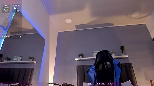 Snapshot of alessia_leroy chatting on December 2025 07:29:02 PM alessia leroy online show from December 2025 07:29:02 PM