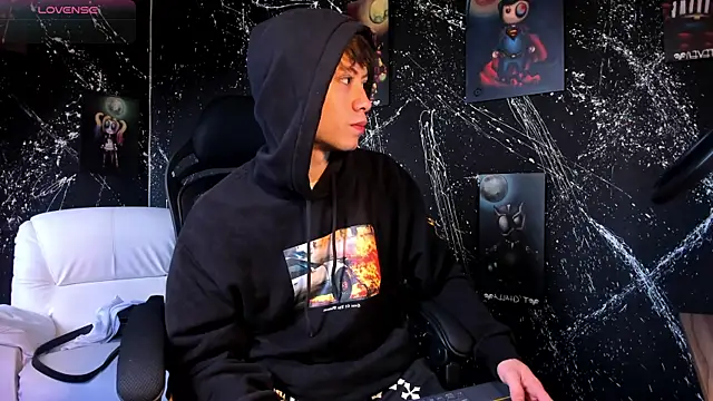 marcuscollins1  online show from February 2025 01:39:01 PM