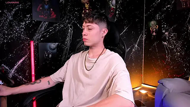 marcuscollins1  online show from March 2025 01:03:01 PM