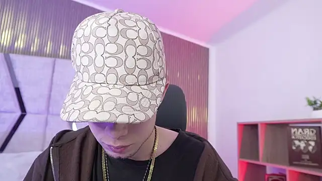 marcuscollins1  online show from January 2026 02:19:01 PM