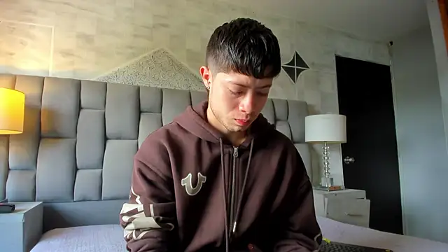 marcuscollins1  online show from March 2026 01:14:01 PM