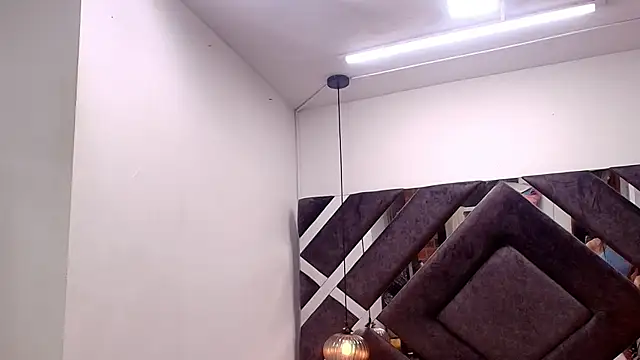 sara lopee1 online show from October 2025 12:03:01 PM