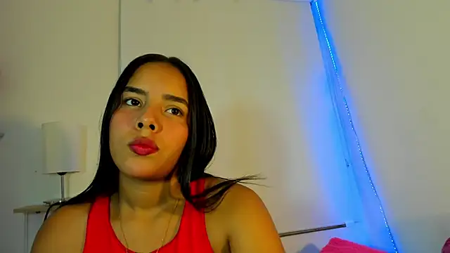 Roxy Stonee online show from December 2025 07:31:01 PM