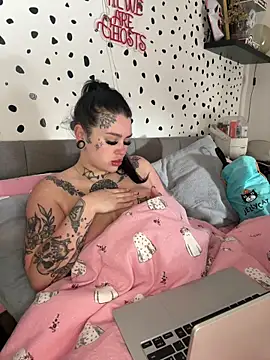 tempzzz12 online show from May 2026 07:02:02 AM