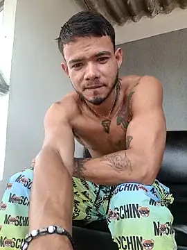 Niick01  online show from September 2025 05:27:02 PM