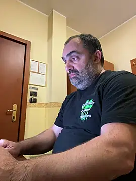 fuocovivo4 online show from January 2025 07:08:01 PM