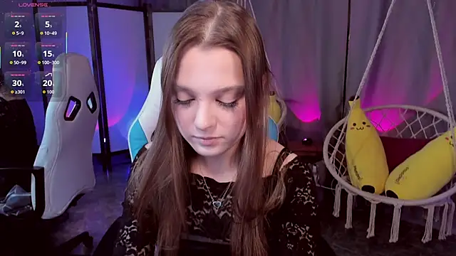 kaisajenner online show from November 2025 05:17:02 PM