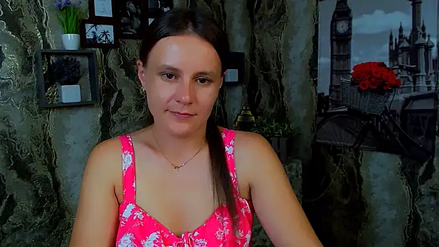 Snapshot of ValeriaHeart_ chatting on September 2025 12:48:01 PM ValeriaHeart online show from September 2025 12:48:01 PM