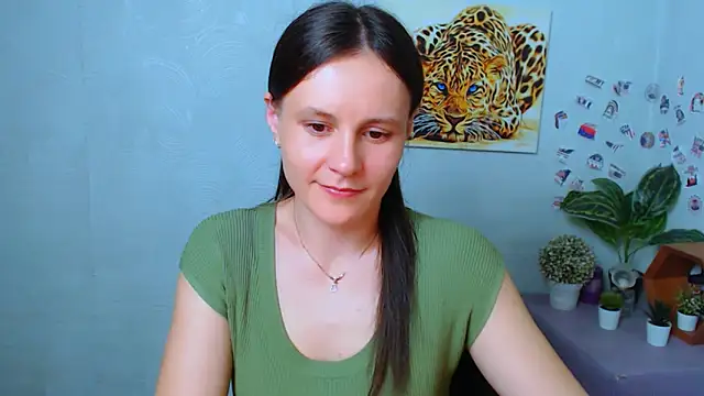 Snapshot of ValeriaHeart_ chatting on March 2026 02:01:01 PM ValeriaHeart online show from March 2026 02:01:01 PM