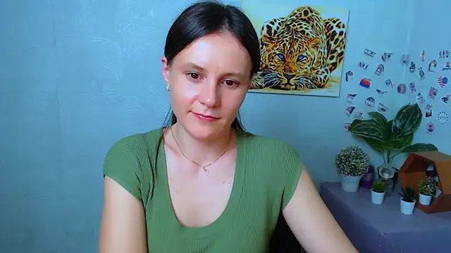 Snapshot of ValeriaHeart_ chatting on March 2026 05:21:01 PM ValeriaHeart online show from March 2026 05:21:01 PM