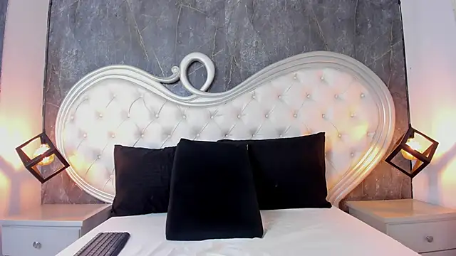 Snapshot of Keyla__Jones chatting on September 2025 07:41:02 PM Keyla Jones online show from September 2025 07:41:02 PM