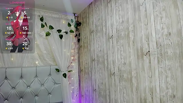 Rachel new20 online show from September 2025 08:56:02 PM