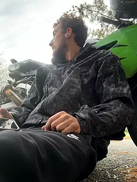 Codybugs0206 online show from October 2025 09:48:01 PM