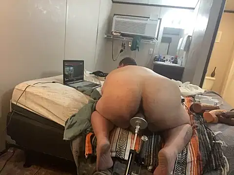 Snapshot of bigdaddy90337 chatting on February 2025 12:16:01 AM bigdaddy90337 online show from February 2025 12:16:01 AM