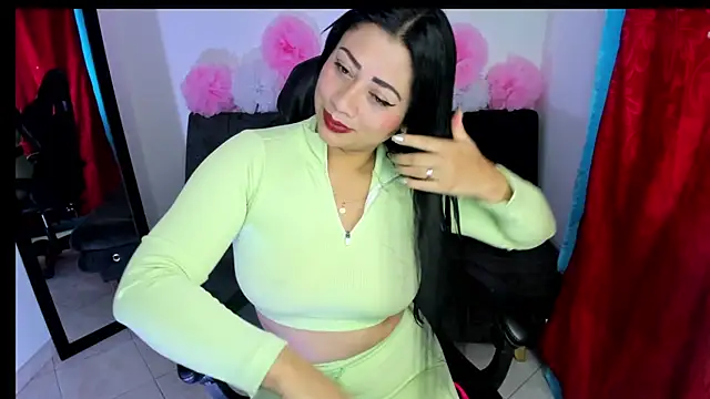 Snapshot of Kataleya_88 chatting on October 2025 12:03:01 PM Kataleya 88 online show from October 2025 12:03:01 PM