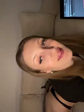 chaanntyy online show from January 2025 10:41:01 PM