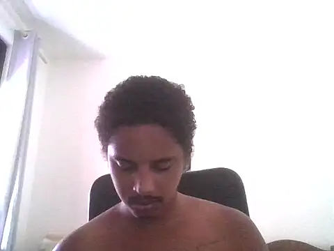 Snapshot of ONegodoce25 chatting on May 2026 04:03:01 PM ONegodoce25 online show from May 2026 04:03:01 PM