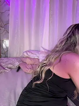 Lally Valencia   online show from May 2026 10:36:01 AM