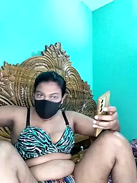 Snapshot of monekhan123 chatting on November 2025 02:15:01 PM monekhan123 online show from November 2025 02:15:01 PM