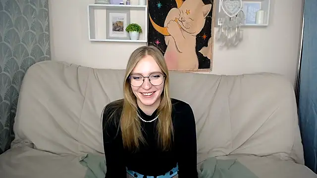 Snapshot of VeronicaAndersen chatting on February 2025 12:57:02 PM VeronicaAndersen online show from February 2025 12:57:02 PM