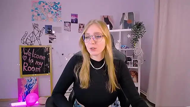 Snapshot of VeronicaAndersen chatting on February 2025 03:27:01 PM VeronicaAndersen online show from February 2025 03:27:01 PM