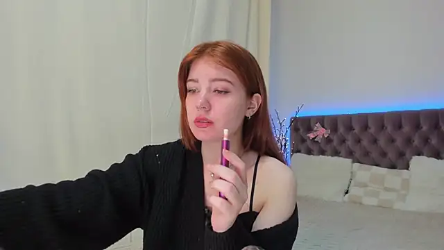 Ella Mayers online show from March 2025 01:24:01 AM