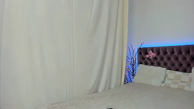 Ella Mayers online show from March 2025 04:28:02 AM