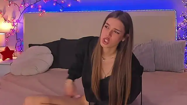 Snapshot of melissacrayzy chatting on March 2026 10:04:02 AM melissacrayzy online show from March 2026 10:04:02 AM