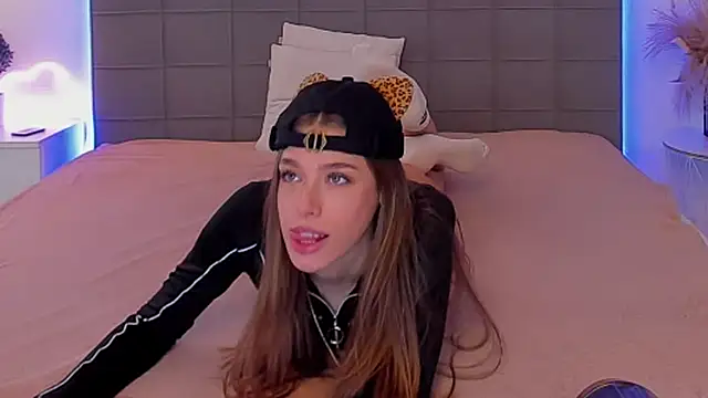 Snapshot of melissacrayzy chatting on April 2026 07:45:01 AM melissacrayzy online show from April 2026 07:45:01 AM