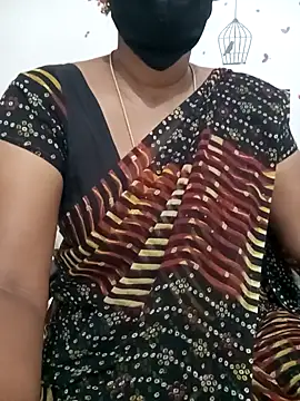 Snapshot of Tamil_Meera12 chatting on February 2025 05:20:01 PM Tamil Meera12 online show from February 2025 05:20:01 PM