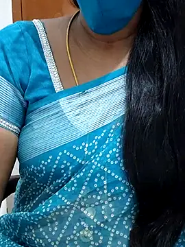 Snapshot of Tamil_Meera12 chatting on March 2025 05:23:02 PM Tamil Meera12 online show from March 2025 05:23:02 PM