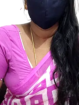 Snapshot of Tamil_Meera12 chatting on September 2025 06:35:01 AM Tamil Meera12 online show from September 2025 06:35:01 AM