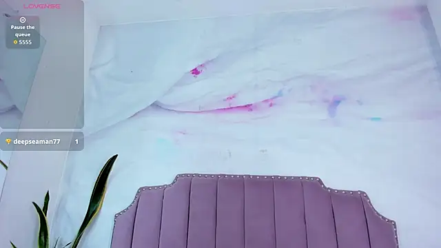 Snapshot of Lia_Guzman chatting on September 2025 03:30:02 AM Lia Guzman online show from September 2025 03:30:02 AM